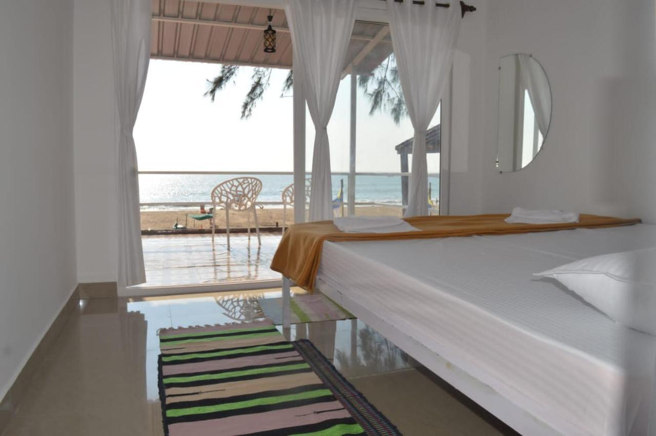Baywatch Beach Resort Patnem Canacona Buitenkant foto